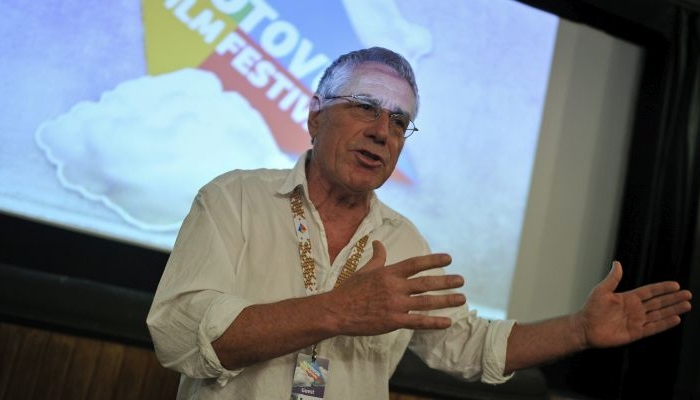 povezana slika