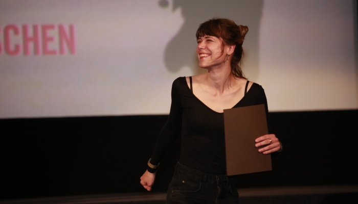 povezana slika