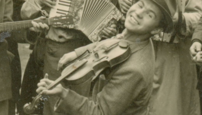 povezana slika