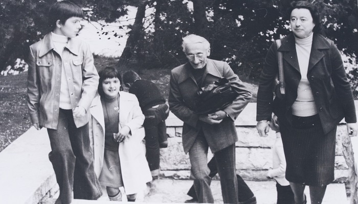 povezana slika