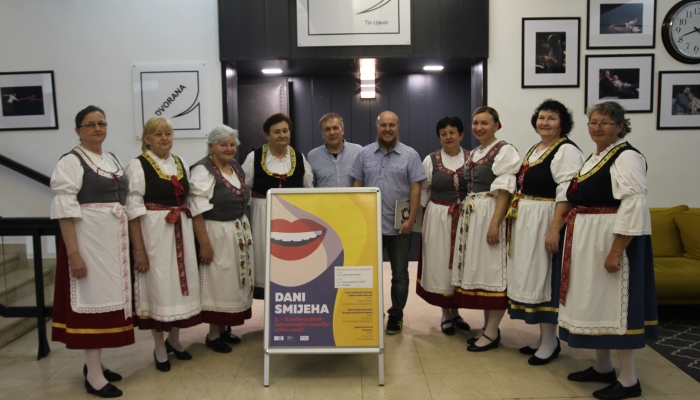 povezana slika