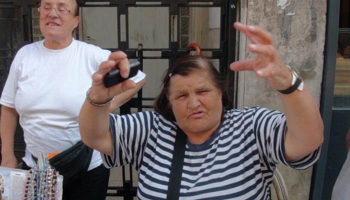 povezana slika