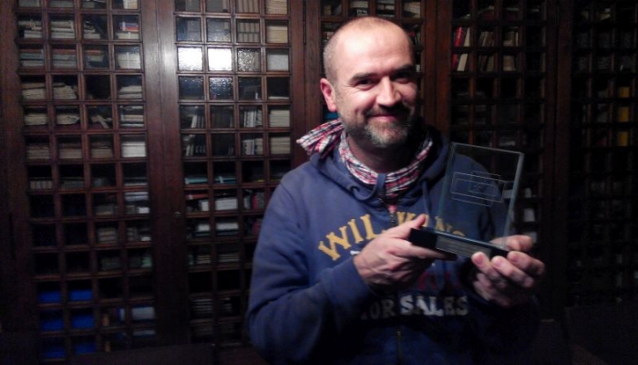 povezana slika