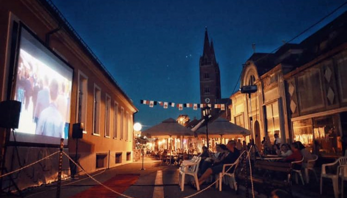 povezana slika