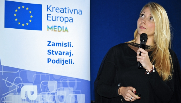 povezana slika