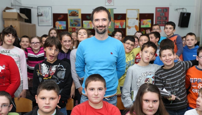 povezana slika