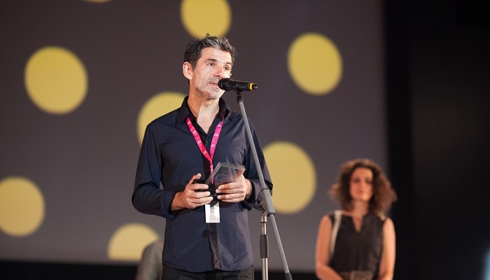 povezana slika